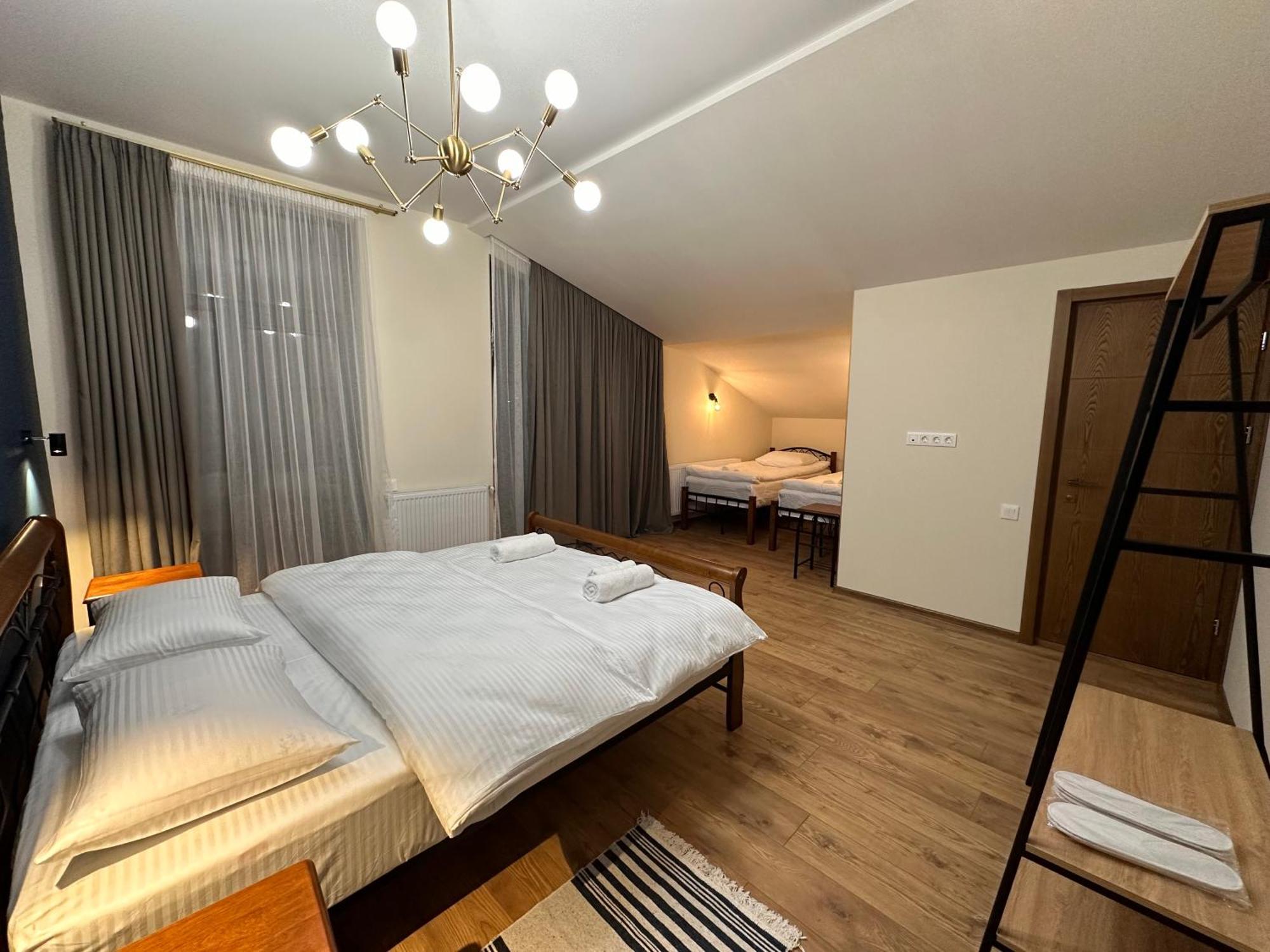 Hotel Mountime Kazbegi מראה חיצוני תמונה