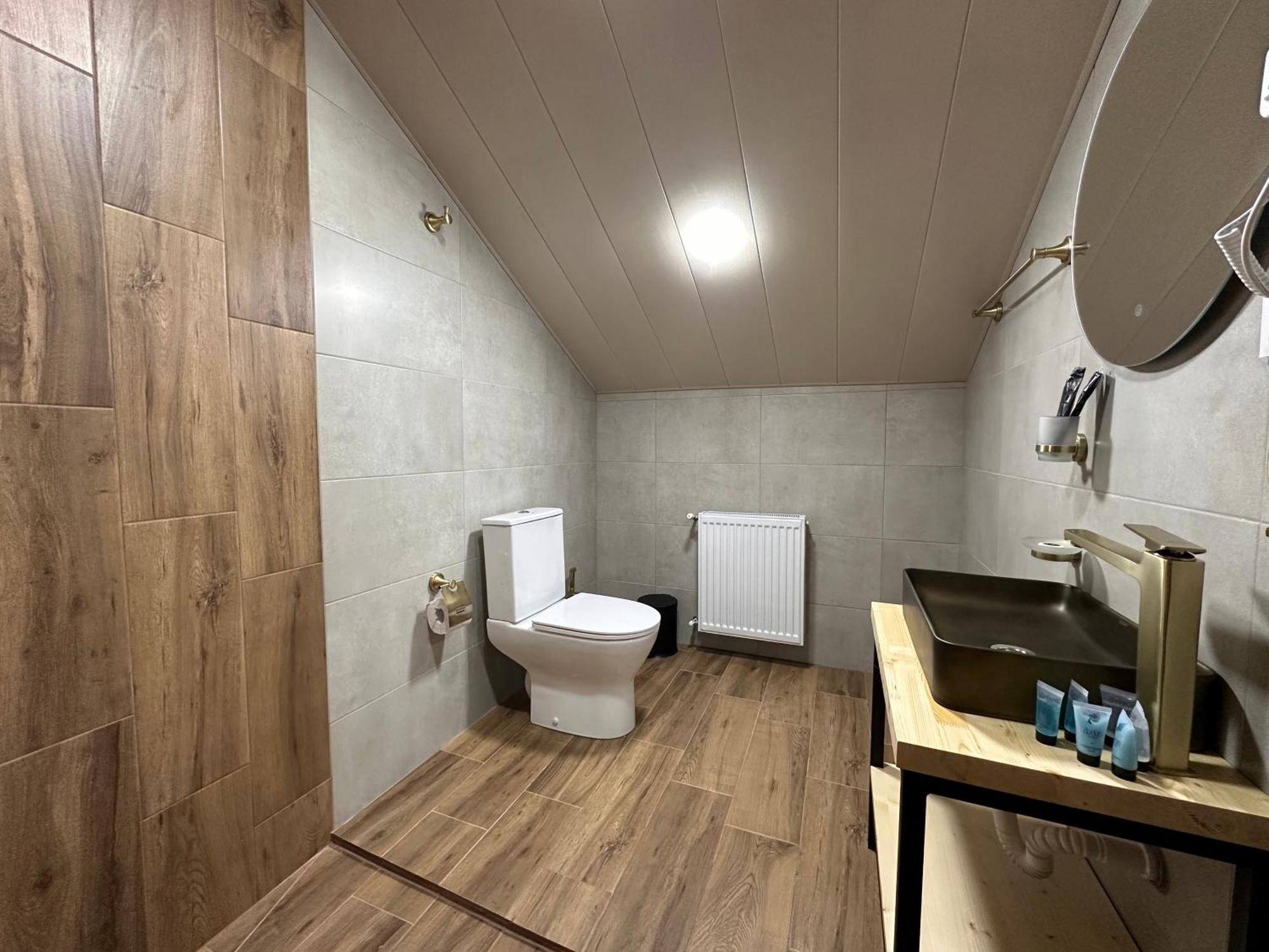 Hotel Mountime Kazbegi מראה חיצוני תמונה