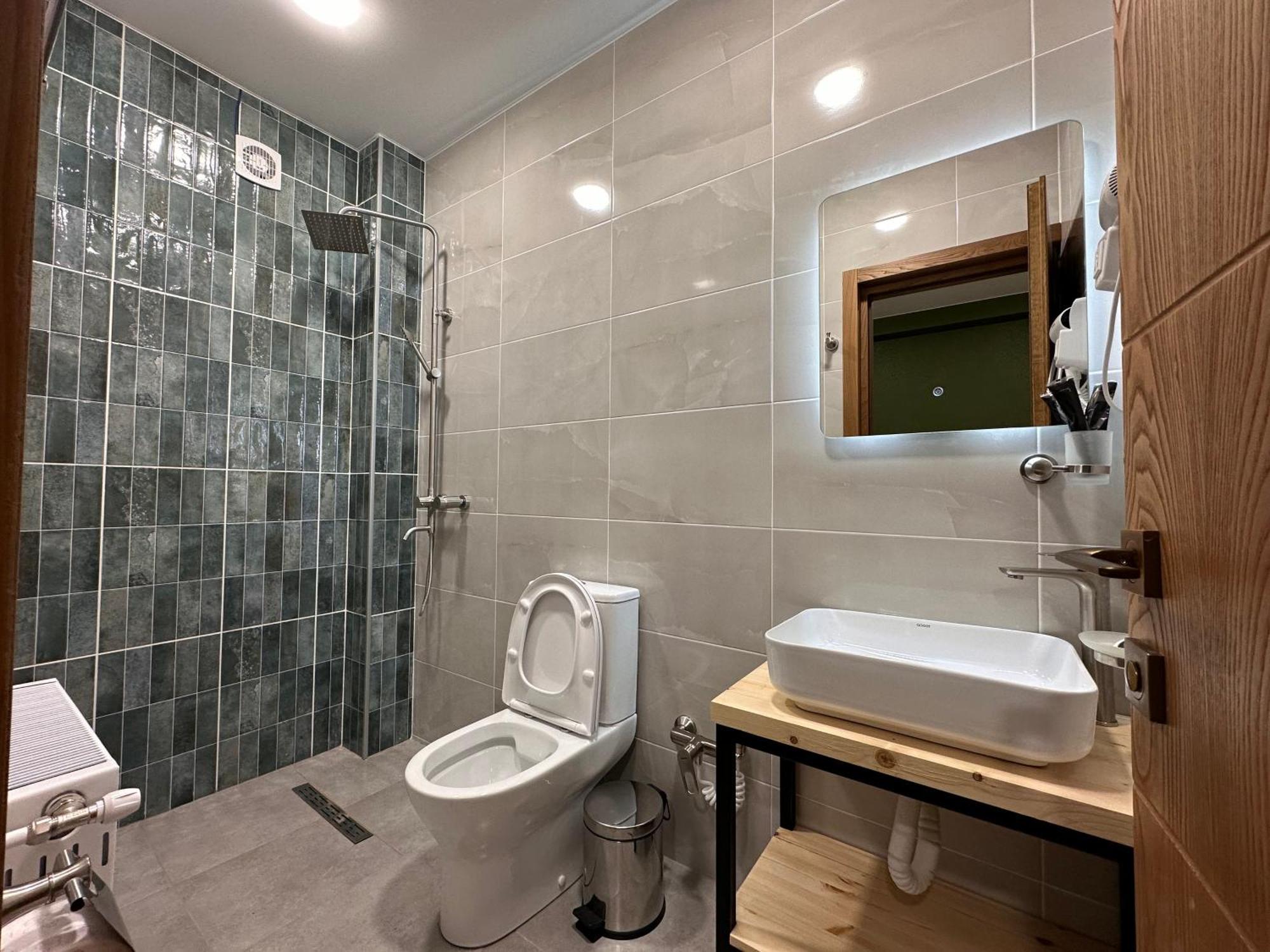 Hotel Mountime Kazbegi מראה חיצוני תמונה