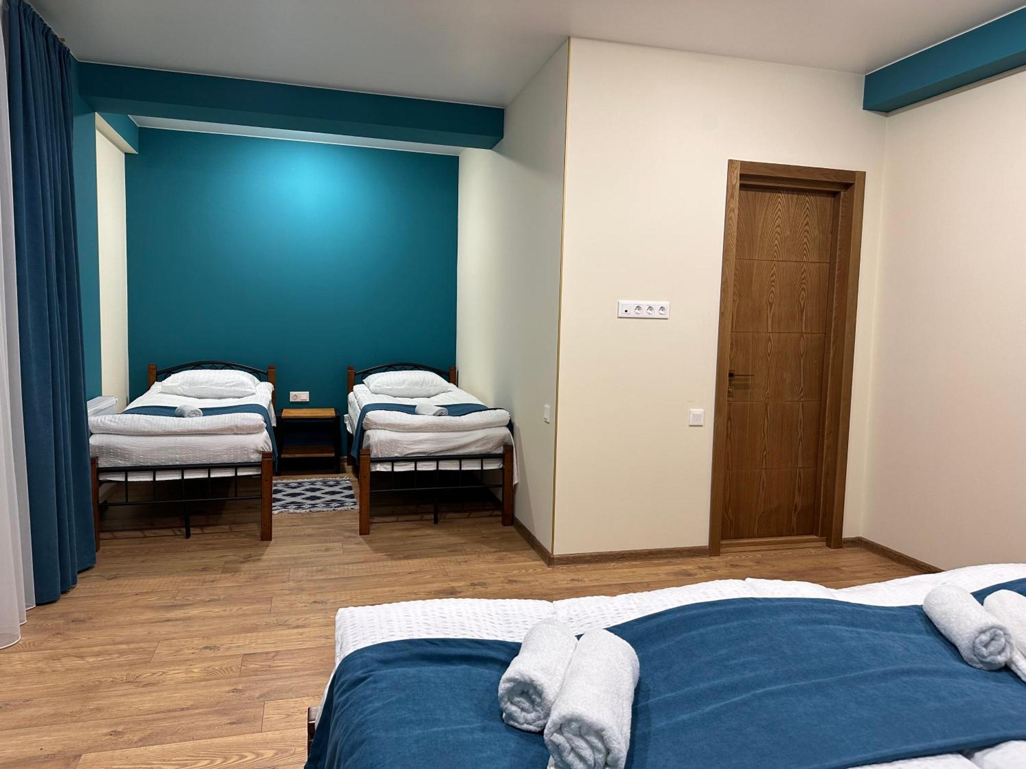 Hotel Mountime Kazbegi מראה חיצוני תמונה